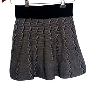 Talula Black Geometric Print Pull-On Mini Skirt Size Extra Small